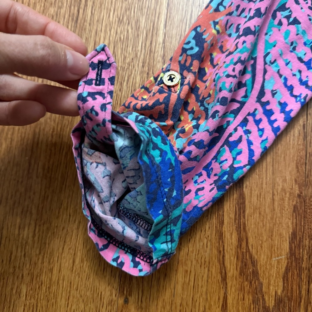 Lilly Pulitzer Porter Henley Top in the Electric Feel print size S - Picture 9 of 16